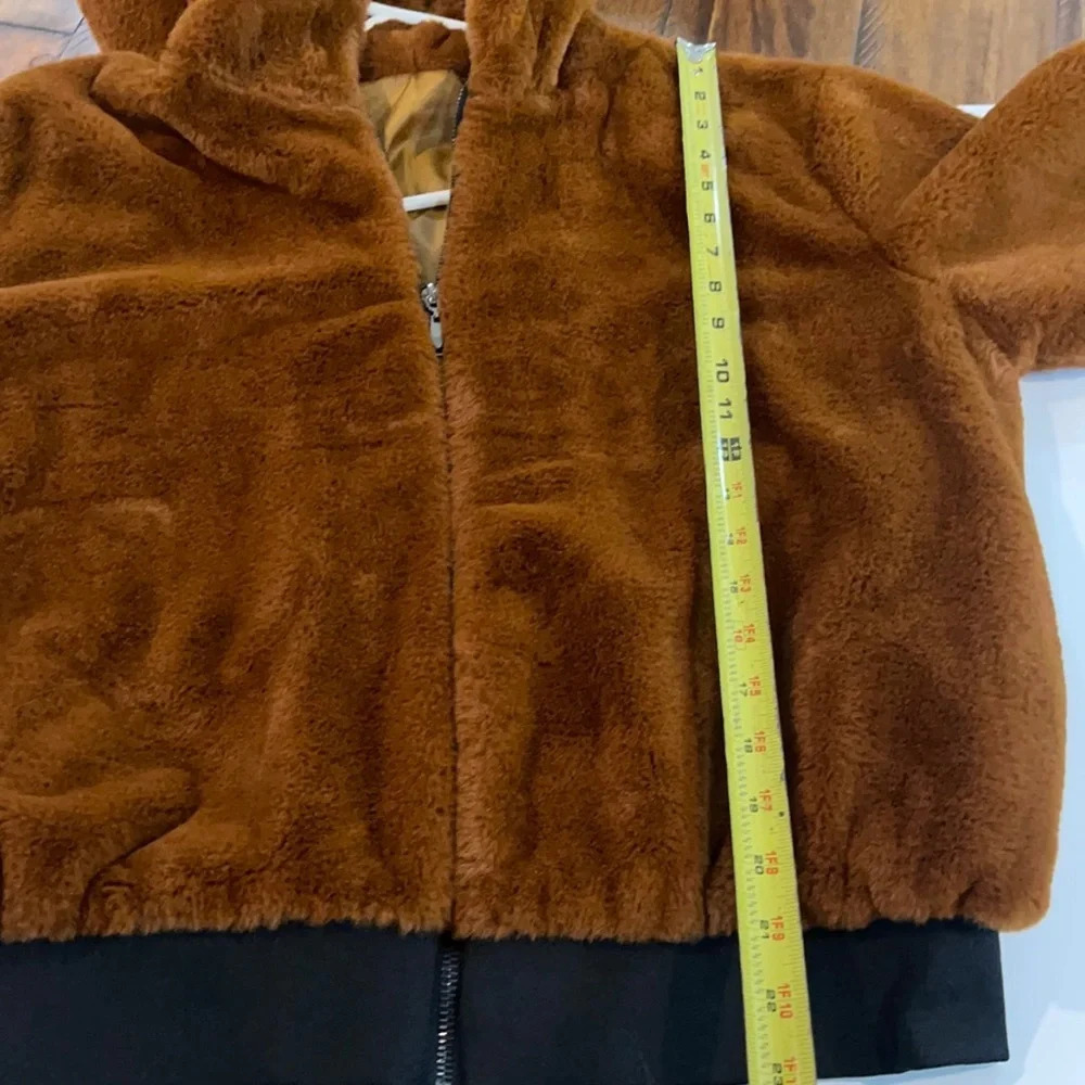 Odiva faux fur plush bomber jacket brown size M - Picture 12 of 16